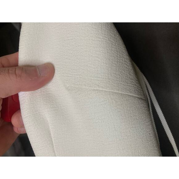 Rebecca Vallance Ivory Love Bow Bridal Gown with tags. Size 6 - Picture 14 of 16